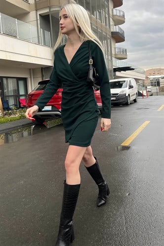 Zümrüt Yeşili Kruvaze Yaka Bağlama Detaylı Kadın Elbise MG1629